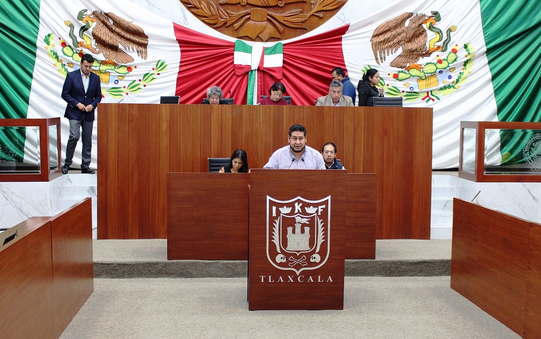 Aprueban distribución de ajuste trimestral y conceden licencia a MGA